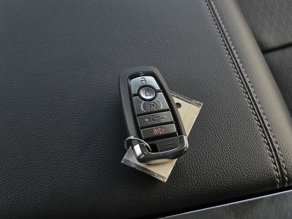 New 2026 Carbonized Gray Metallic Ford F-250® Lariat® image 46