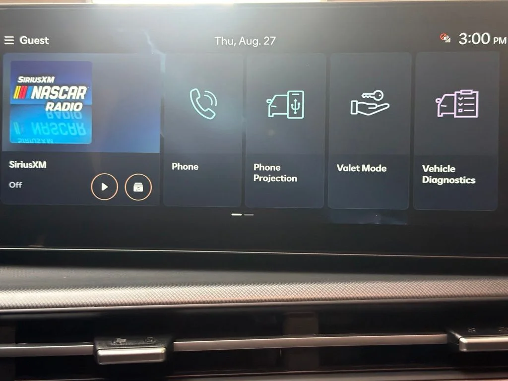 New 2027 Serenity White Hyundai SE image 16