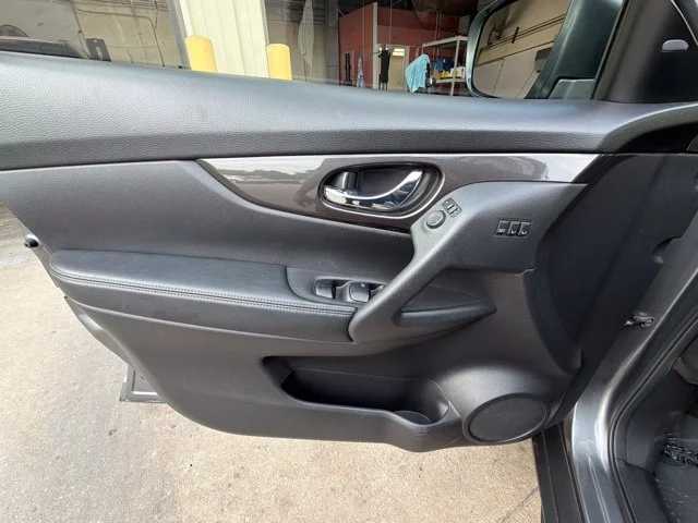 Used 2019 Gray Nissan SV image 20