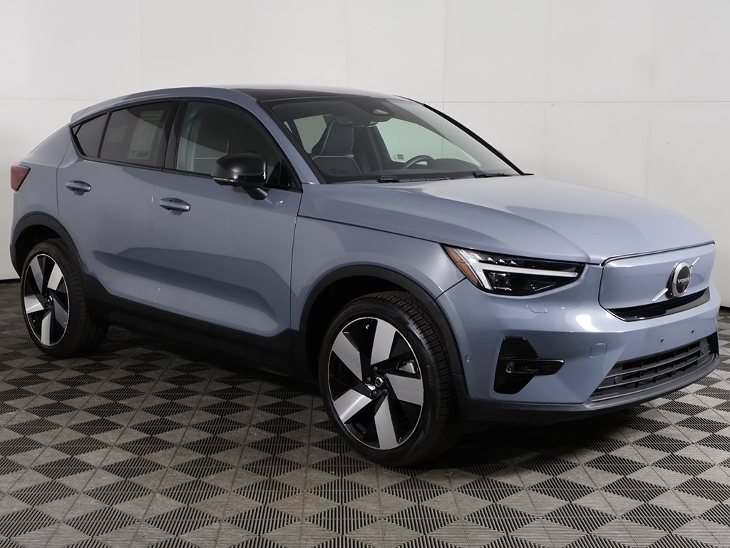 Used 2023 Volvo C40 Ultimate with VIN YV4ED3GM6P2028143 for sale in Parma, OH