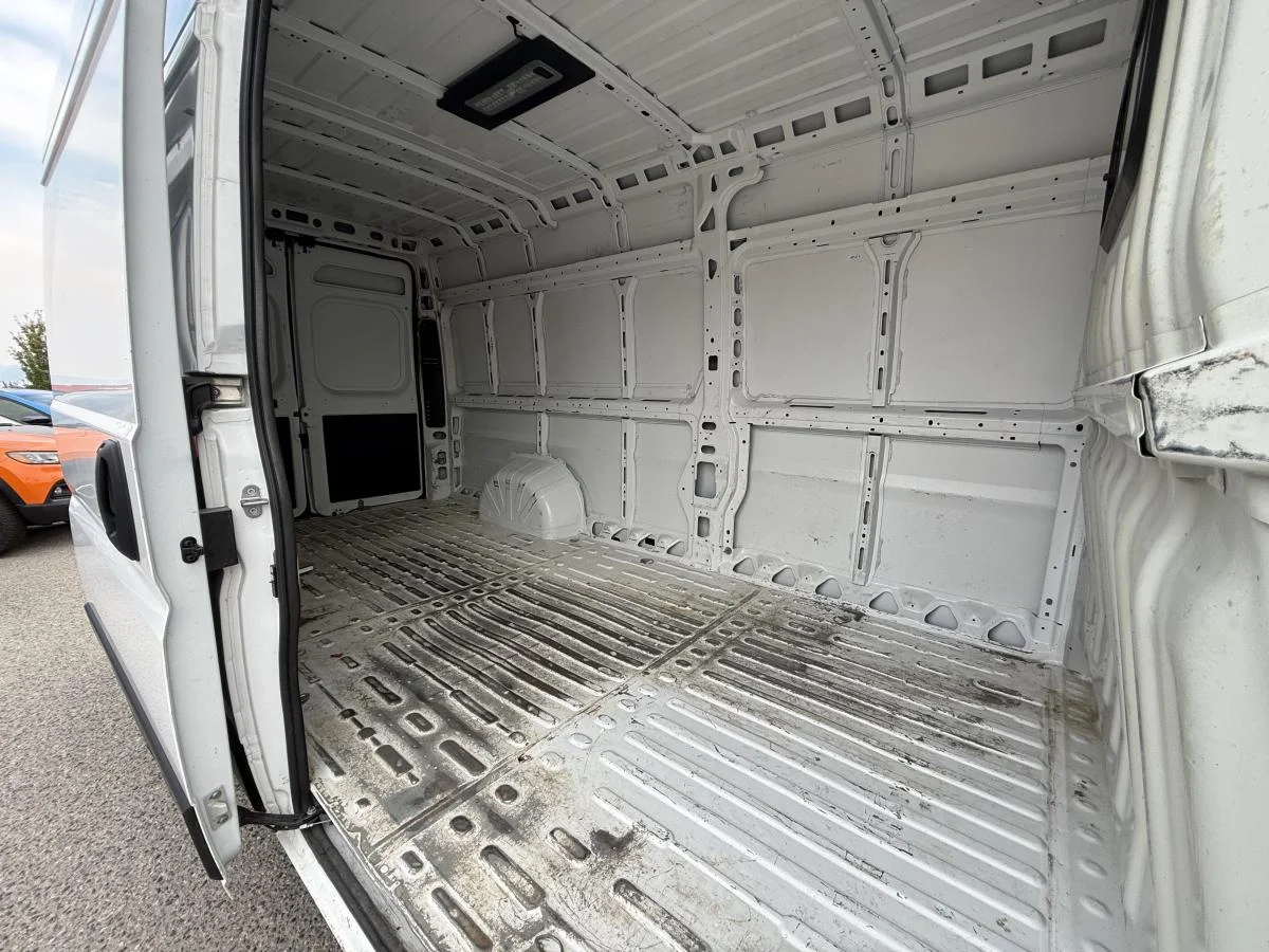Used 2024 White RAM Tradesman image 13
