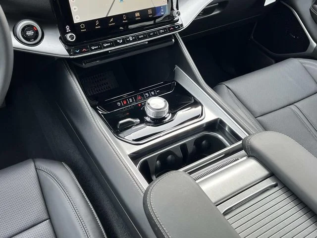 New 2026 Baltic-Gray Metallic Clear-Coat Exterior Paint Jeep Limited Altitude image 13