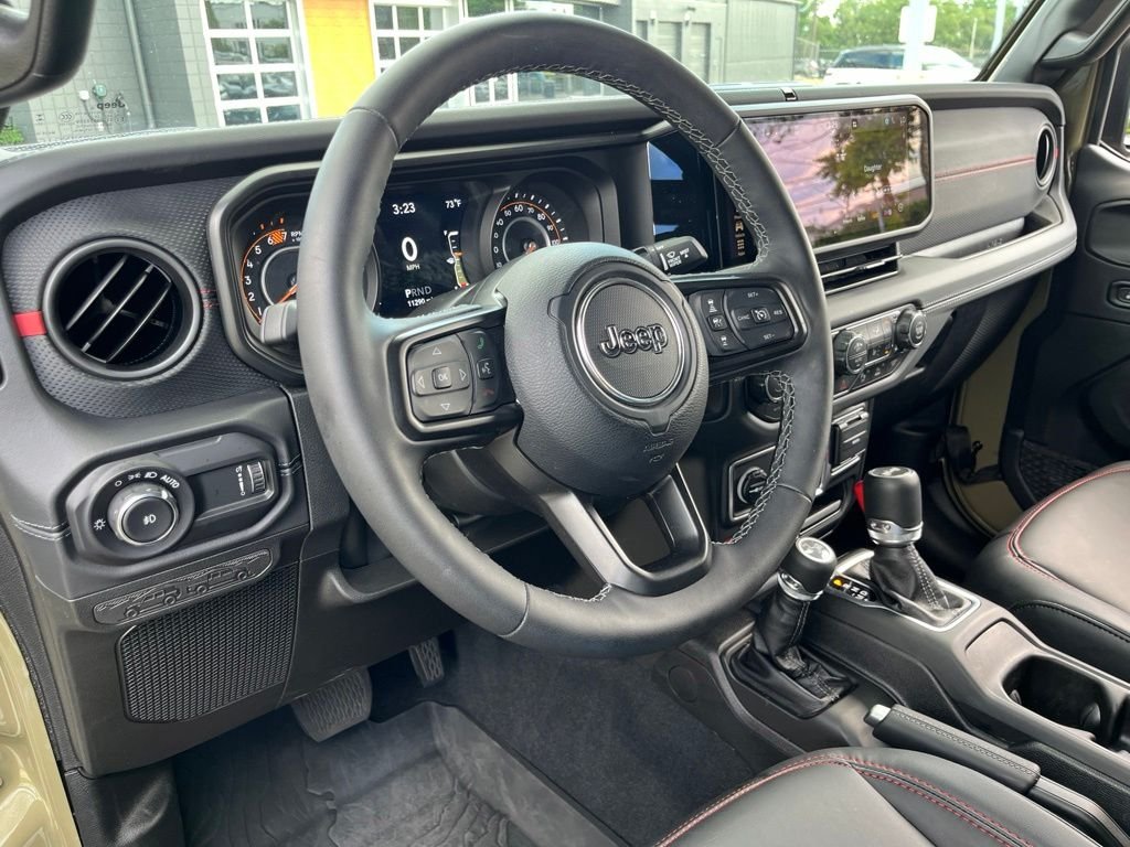 Used 2026 41 Jeep Rubicon X image 3
