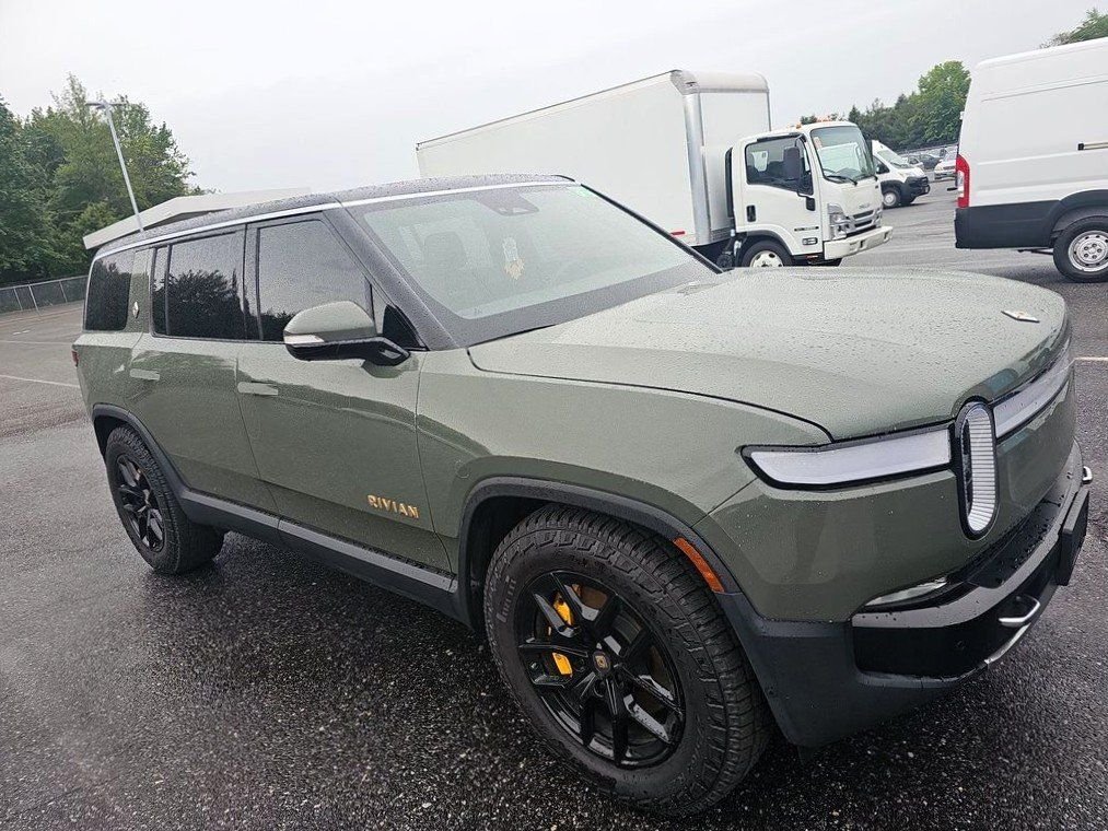 2022 Rivian R1S Launch Edition