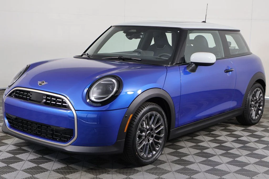 2026 MINI Hardtop's photo