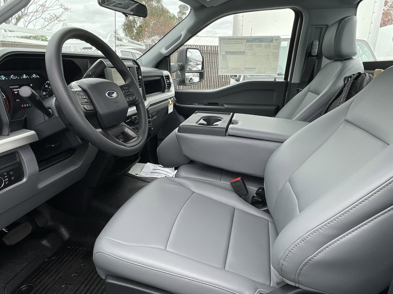 New 2025 Oxford White Ford XL image 17