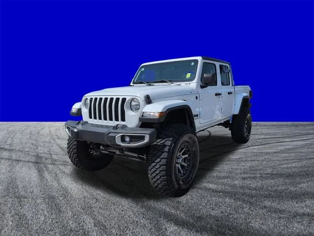 Used 2022 White Jeep Sport image 8