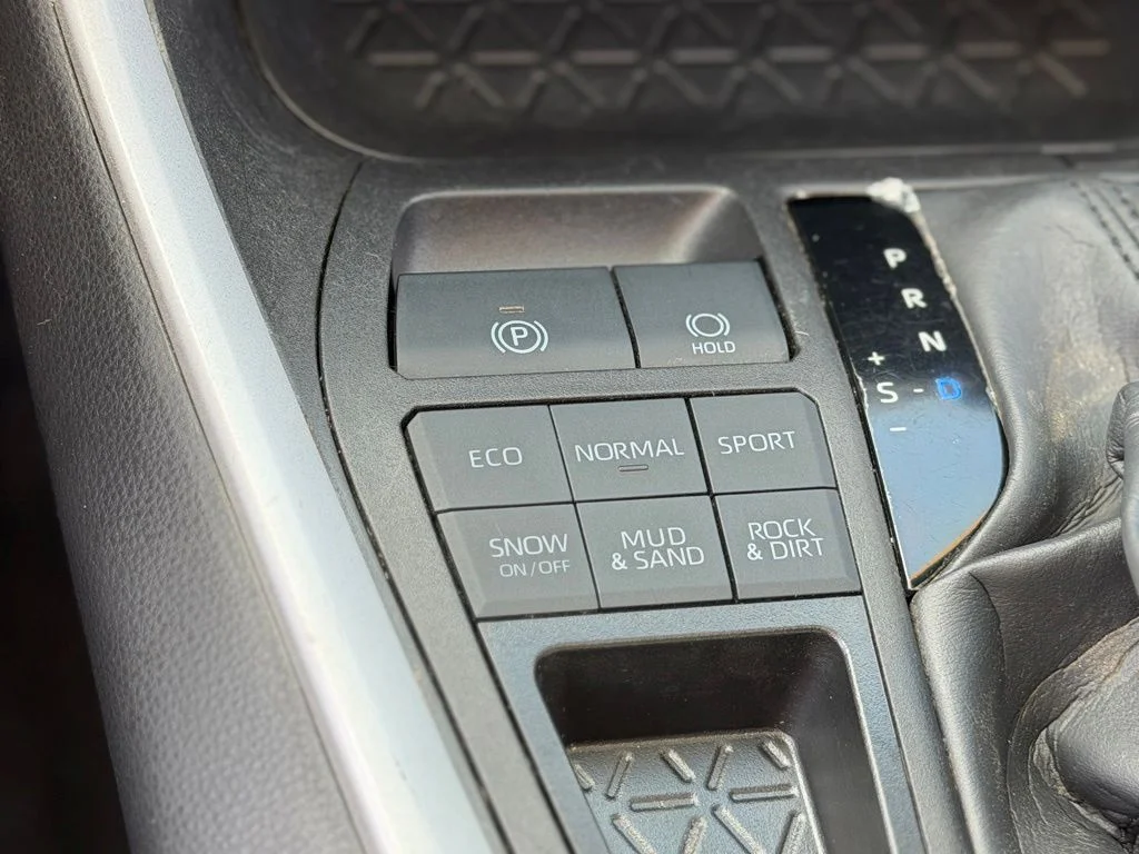 Used 2025 Red Toyota XLE image 16