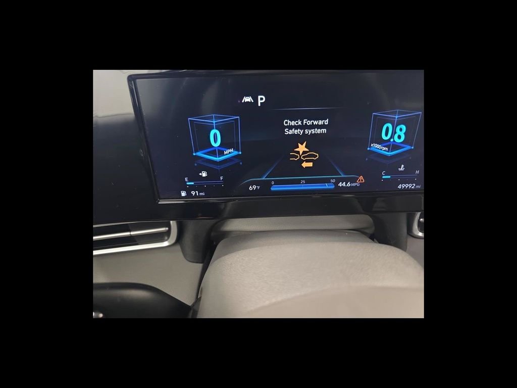 Used 2022 Black Hyundai SEL image 15