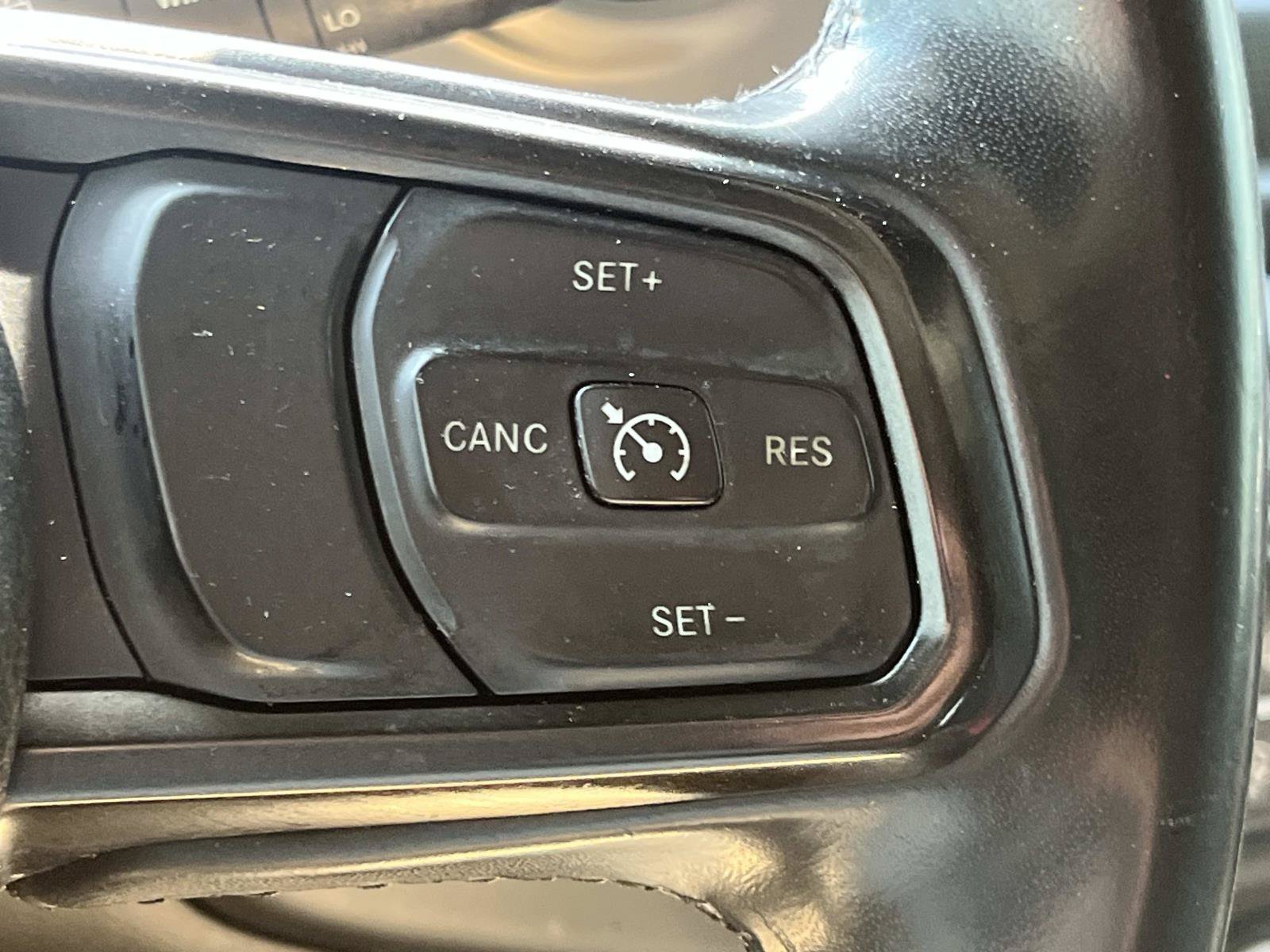 Used 2018 Black Clearcoat Jeep Sport S image 34