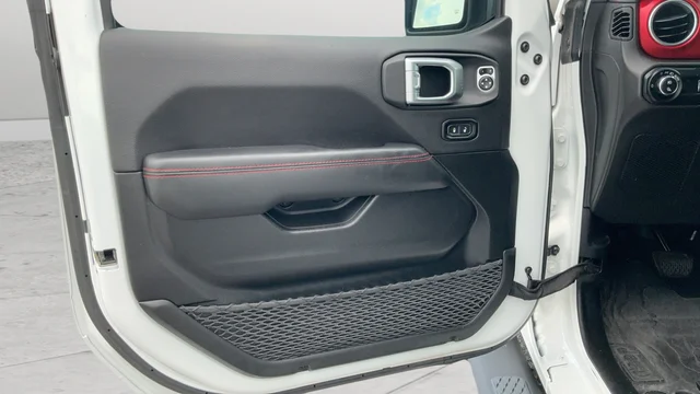 Used 2023 White Jeep Rubicon image 19