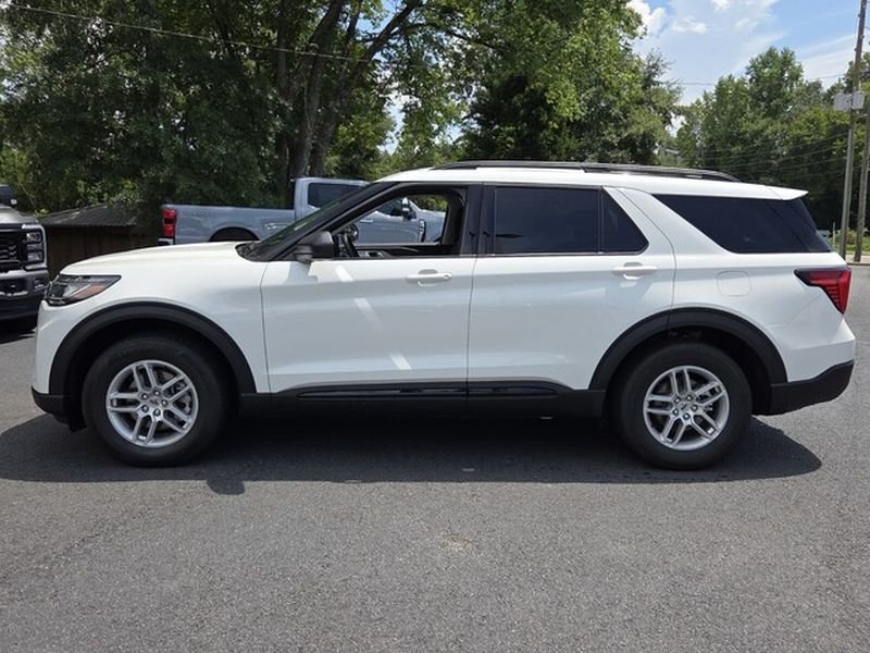 New 2026 Star White Metallic Tri-Coat Ford Active image 5