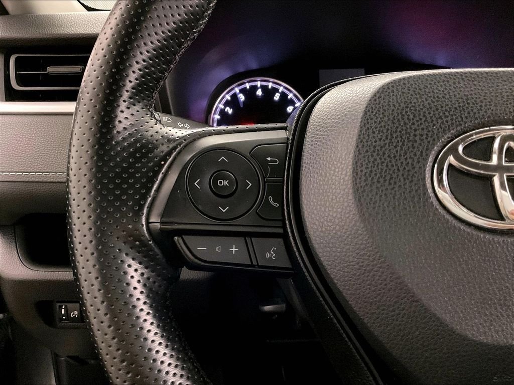 Used 2019 Gray Toyota LE image 22