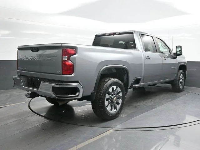 Used 2024 Gray Chevrolet LT image 9