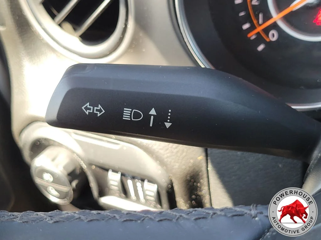 Used 2022 White Jeep Sport image 31