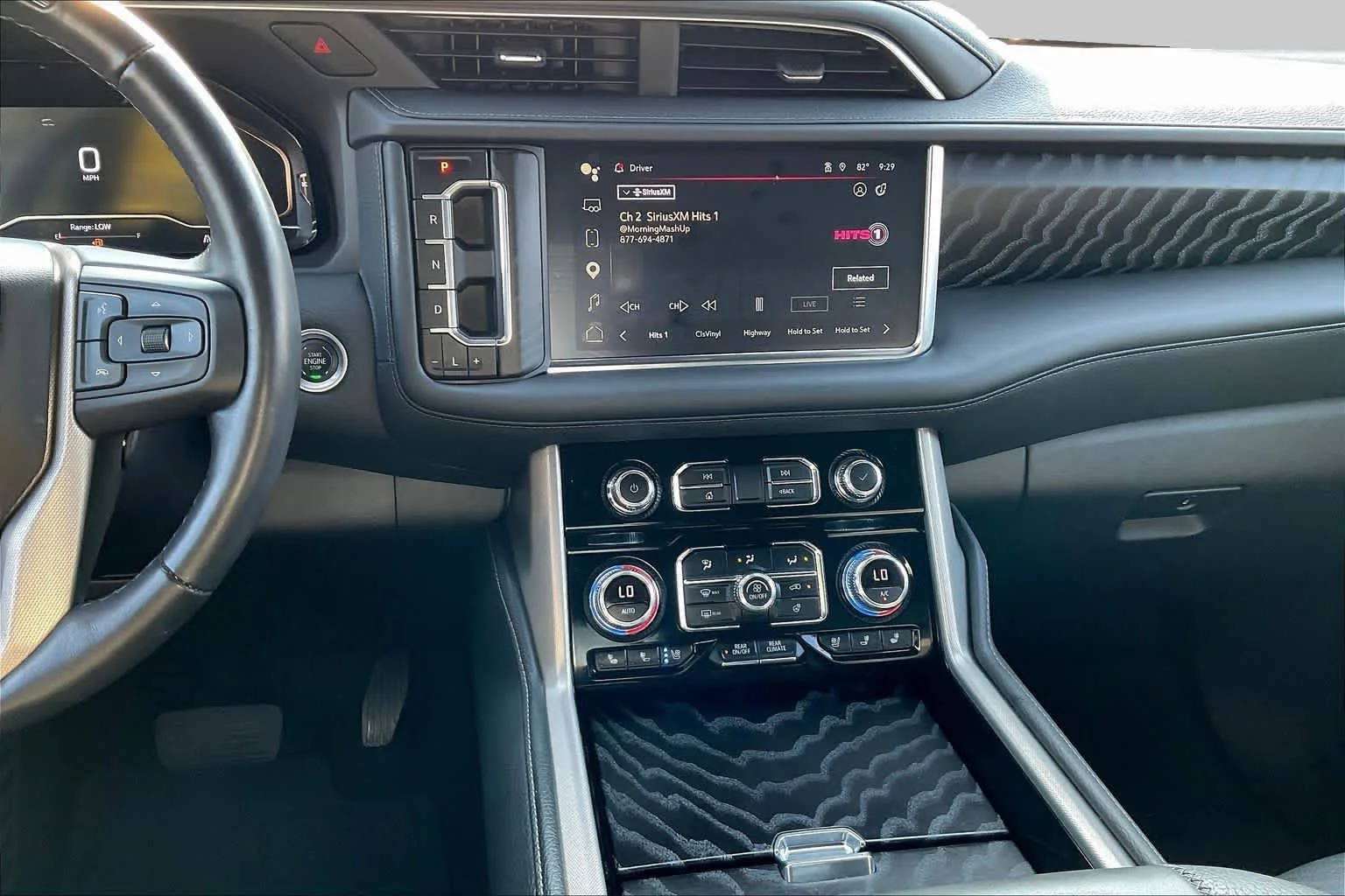 Used 2024 White Frost Tricoat GMC Denali image 7