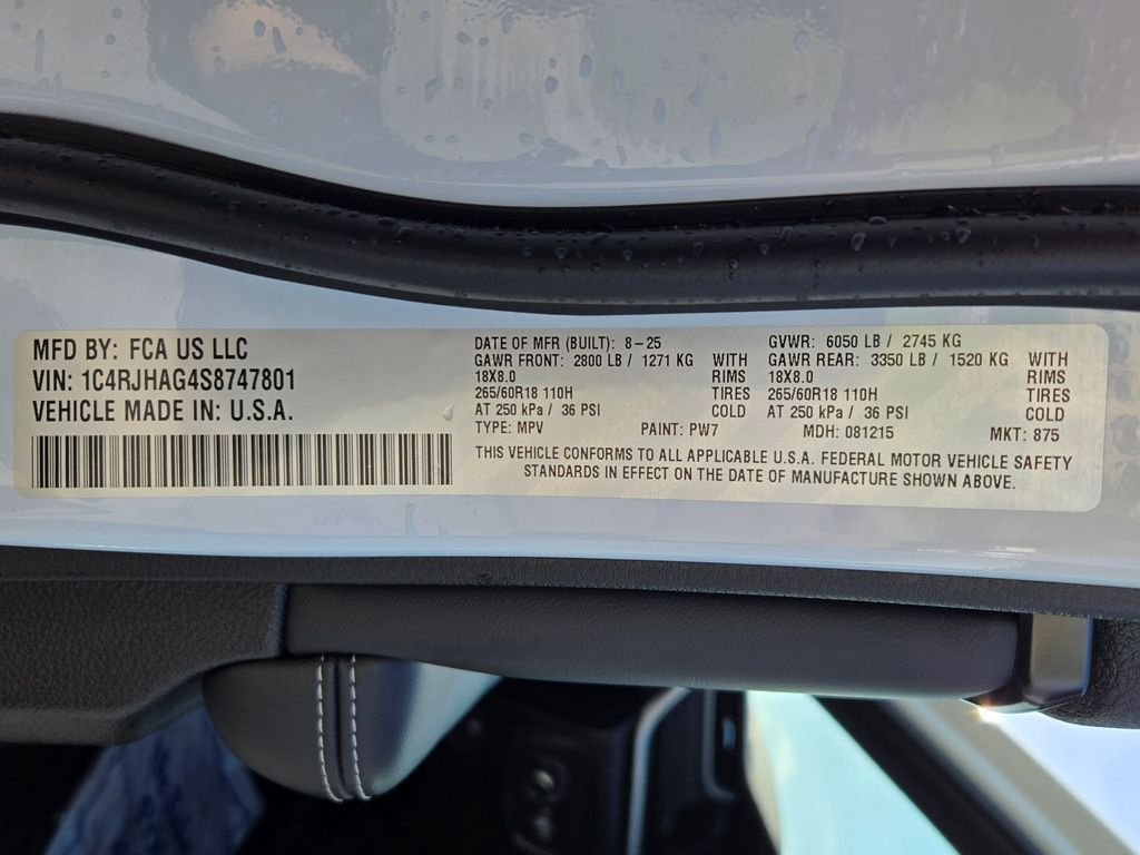 Used 2025 White Jeep Altitude X image 33
