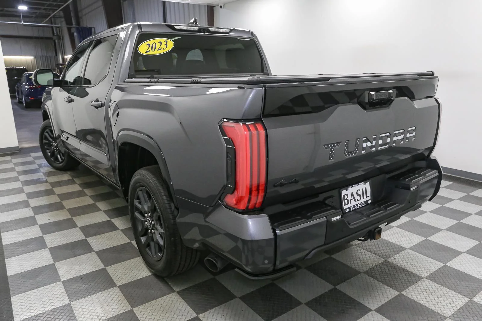 Used 2023 Magnetic Gray Metallic TOYOTA  image 9