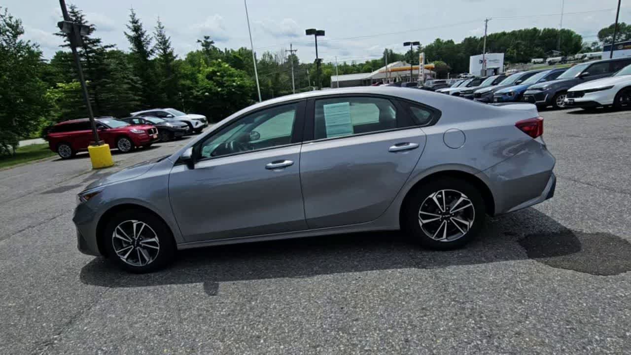 Used 2024 Steel Gray Kia LXS image 6