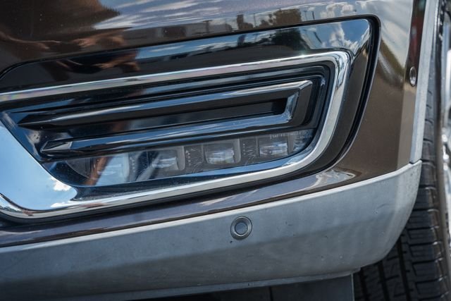 Used 2019 Brown Metallic Lincoln Reserve image 16