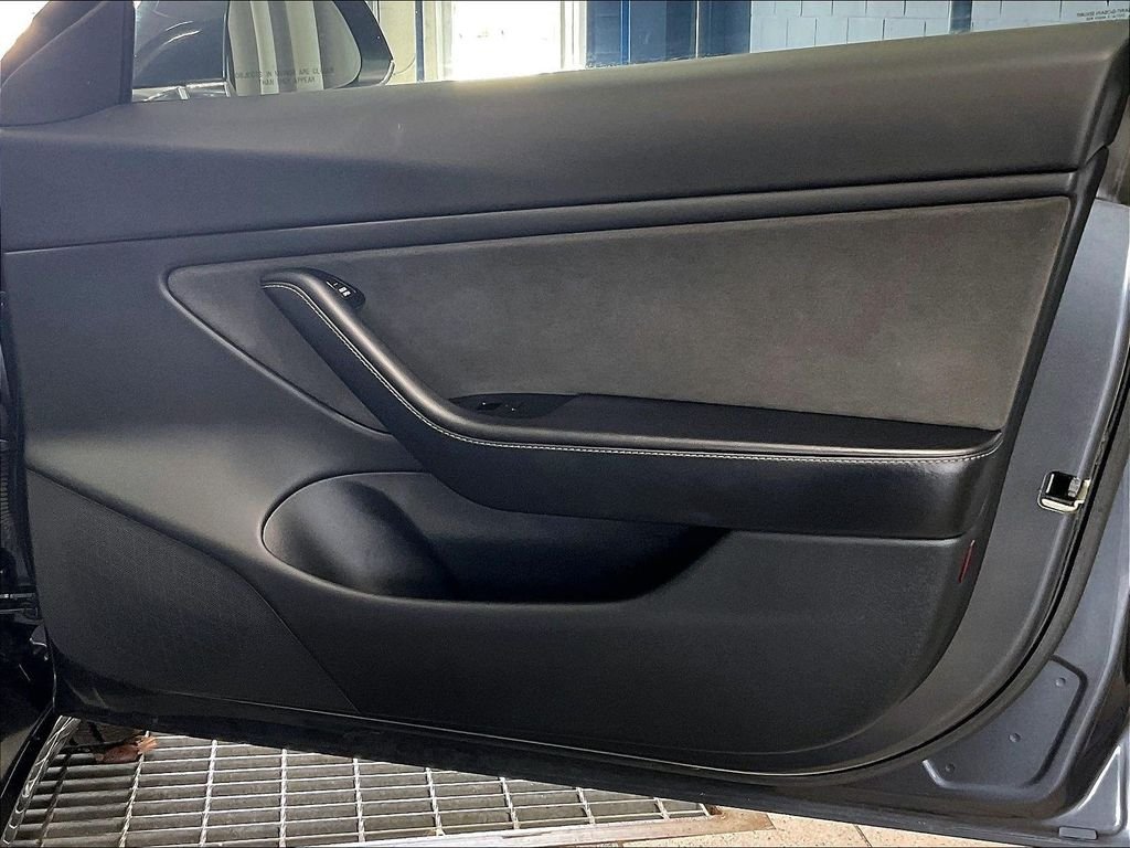 Used 2018 Gray Tesla Long Range image 12