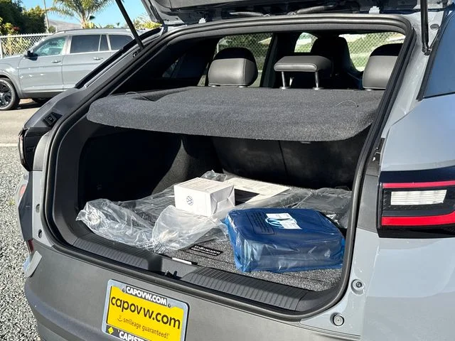 New 2026 Pure Gray Volkswagen Pro image 18