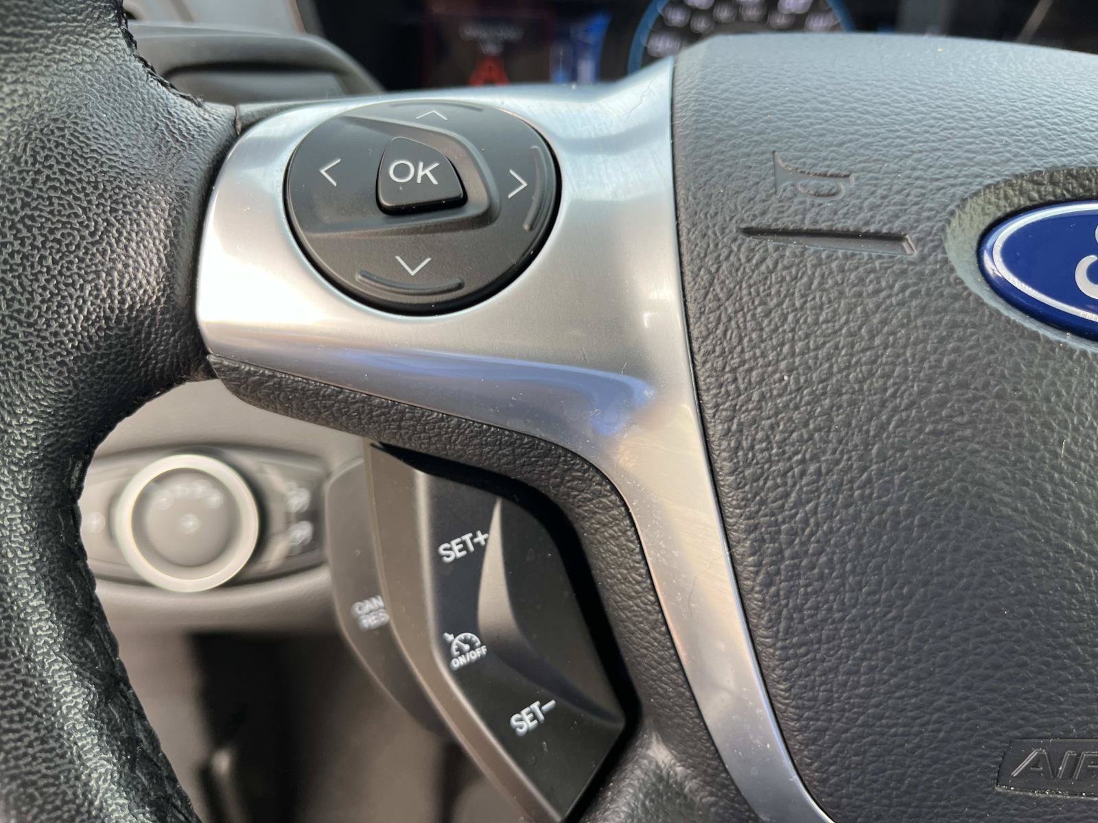 Used 2016 White Platinum Metallic Tri-Coat Ford SEL image 28