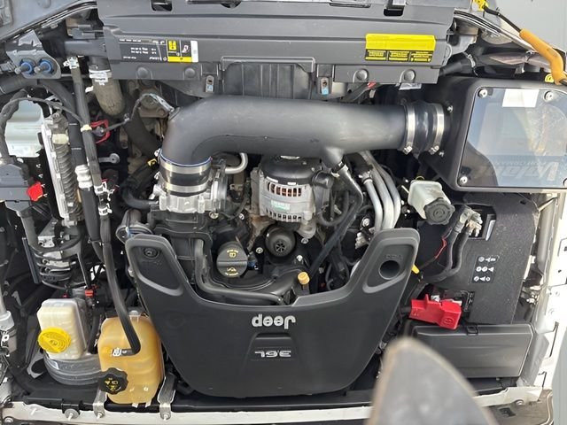Used 2019 White Jeep Unlimited Sport S image 11