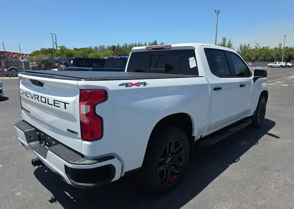 Used 2023 White Chevrolet RST image 2