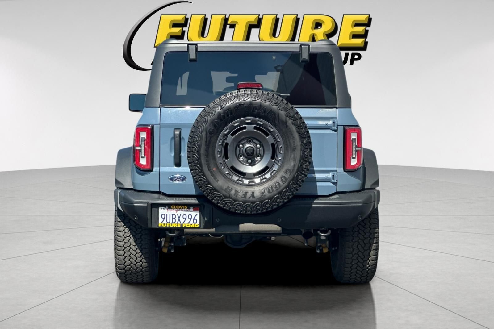 Used 2025 Gray Ford Badlands image 4