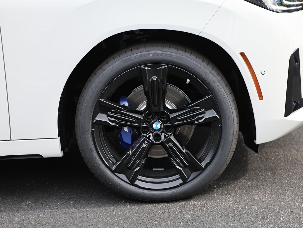 New 2026 Alpine White BMW 30 xDrive image 4