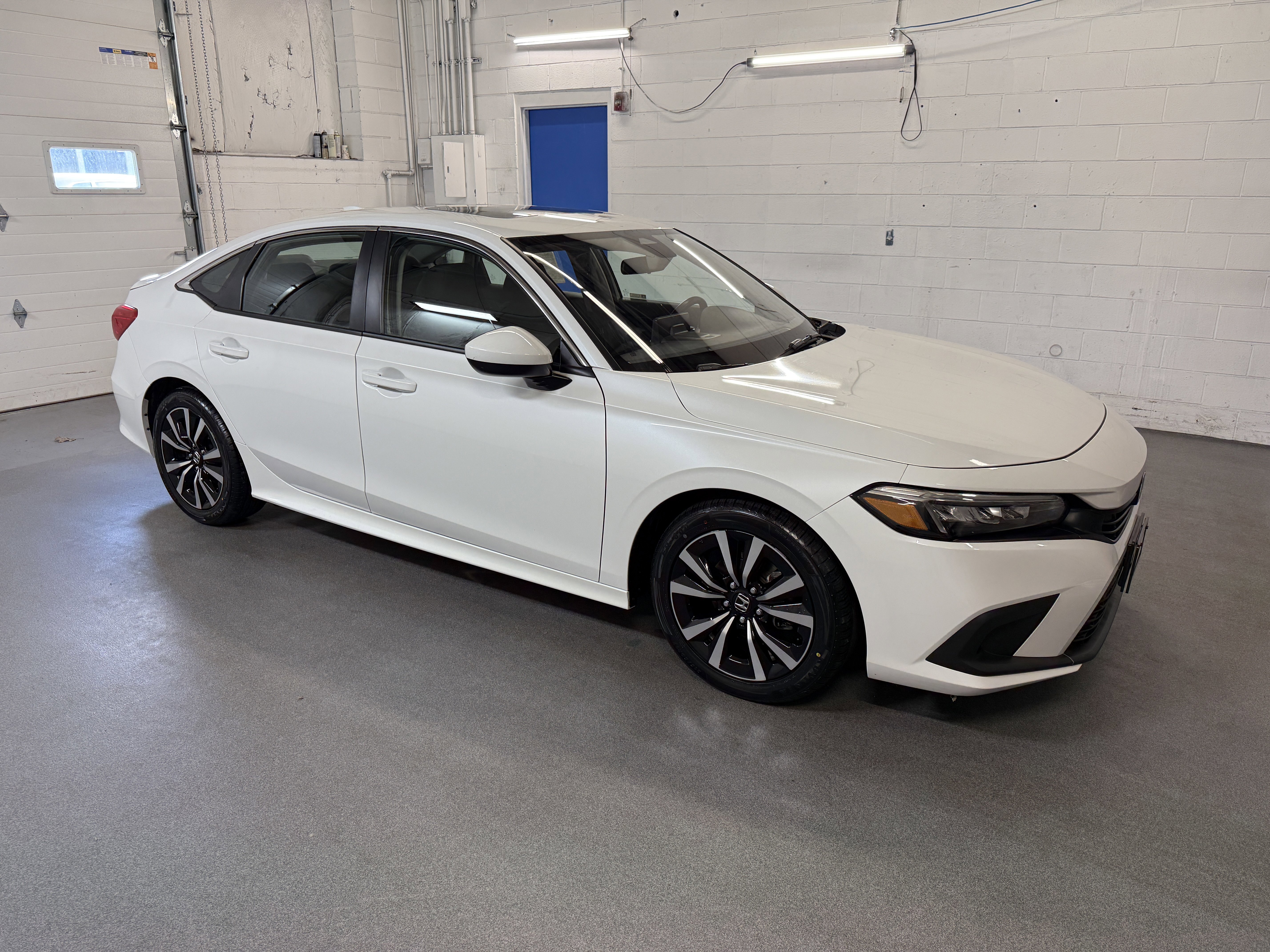 Certified Used 2023 Platinum White Pearl Honda EX image 11