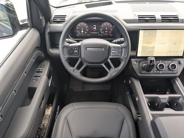 New 2026 Carpathian Grey Land Rover X-Dynamic SE image 18