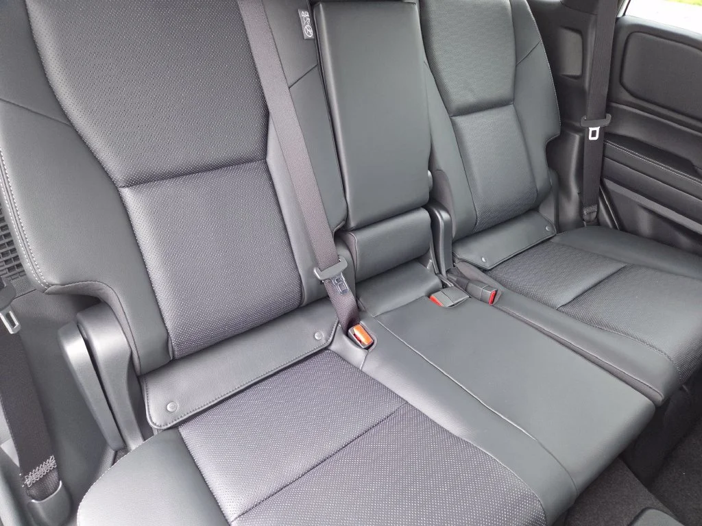 New 2027 Wind Chill Pearl Toyota Base image 5