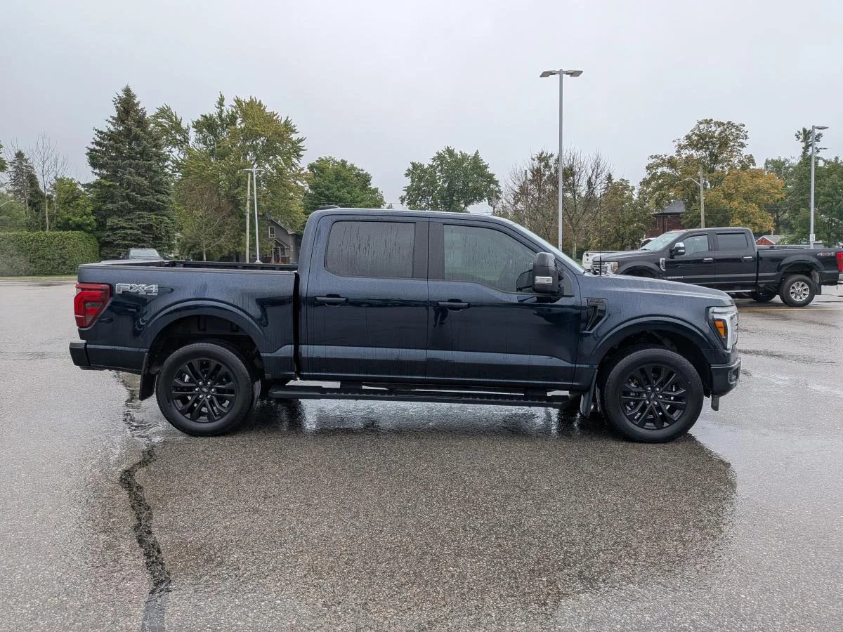 Used 2025 Blue Ford Lariat 4wd Supercrew image 4