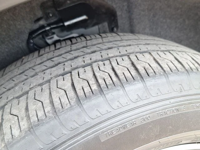 Used 2024 Gray Nissan SV image 29