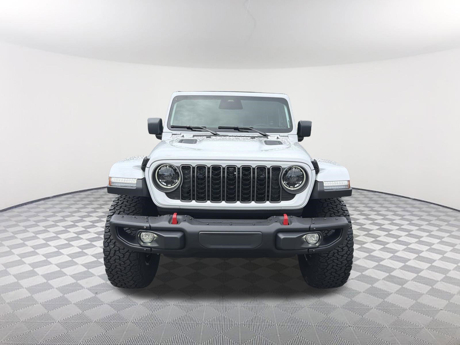 Used 2026 Bright White Clearcoat Jeep Rubicon X image 9