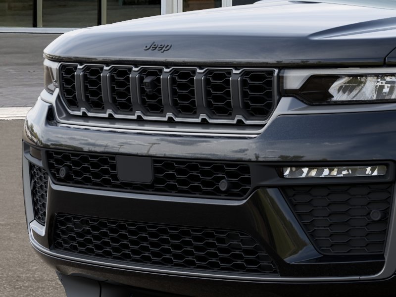 New 2026 Diamond Black Crystal Pearl-Coat Exterior Paint Jeep Limited image 45