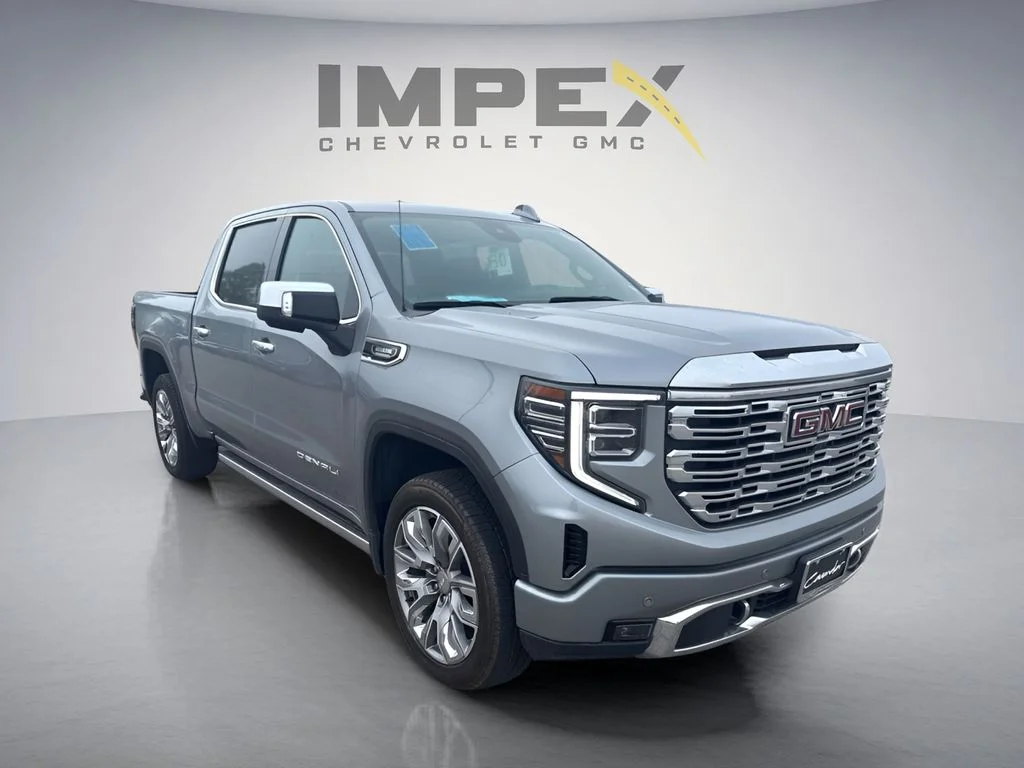Used 2025 Silver GMC Denali image 7