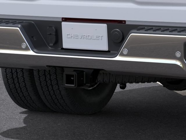New 2026 Summit White Chevrolet LT DRW image 14