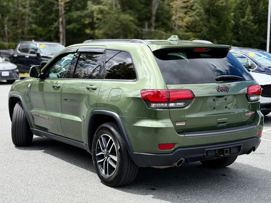 Used 2021 Green Jeep Trailhawk image 3