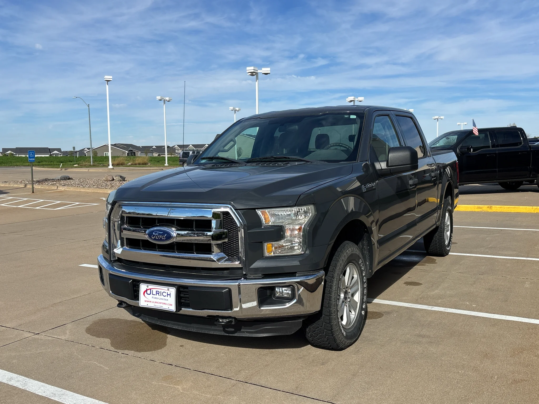 Used 2017 Lithium Gray Ford XLT image 4