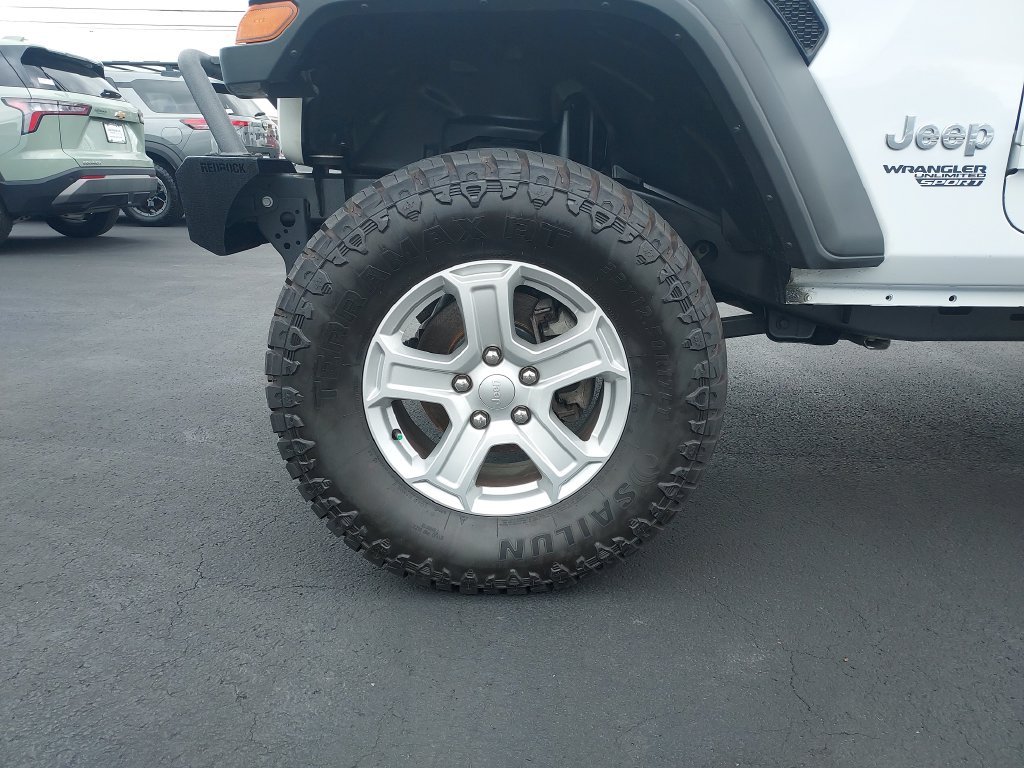 Used 2019 White Jeep Unlimited Sport S image 10