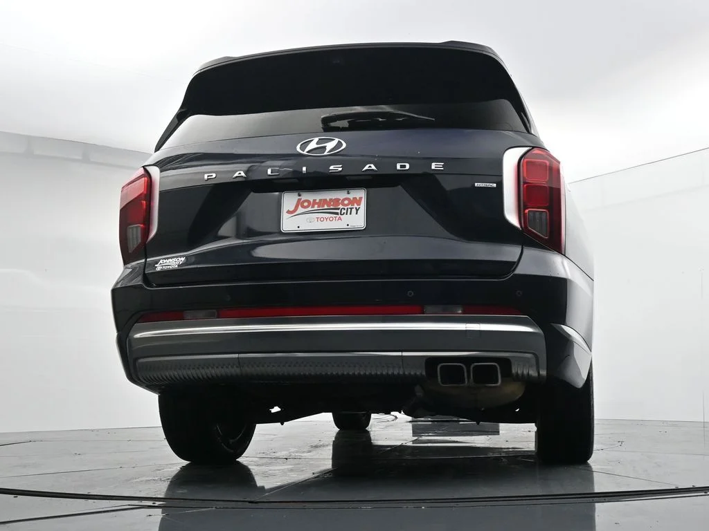 Used 2024 White Hyundai Calligraphy image 30