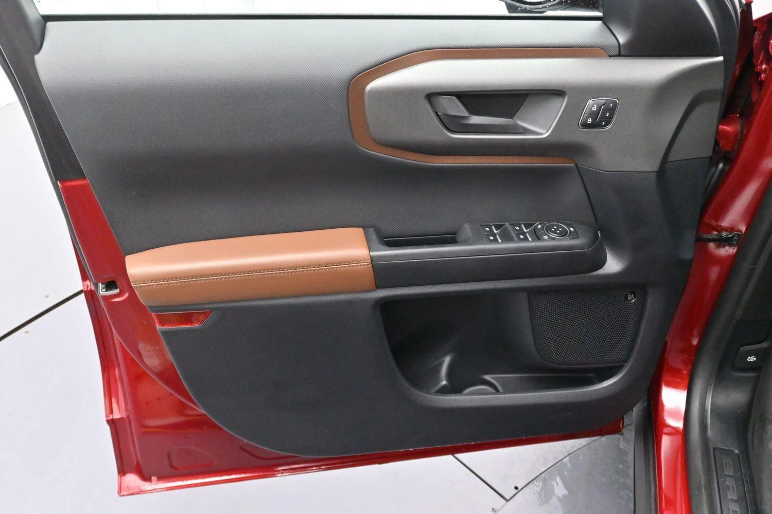 Used 2025 Ruby Red Metallic Tinted Clearcoat Ford Outer Banks image 10
