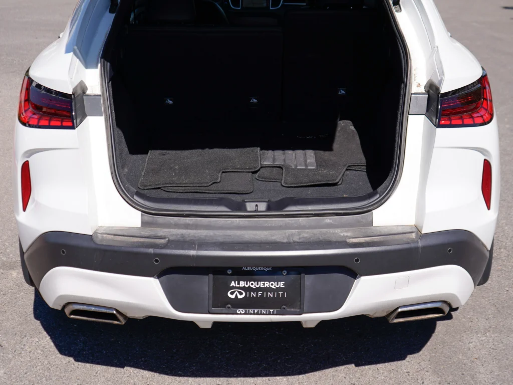 Used 2023 White INFINITI ESSENTIAL image 10