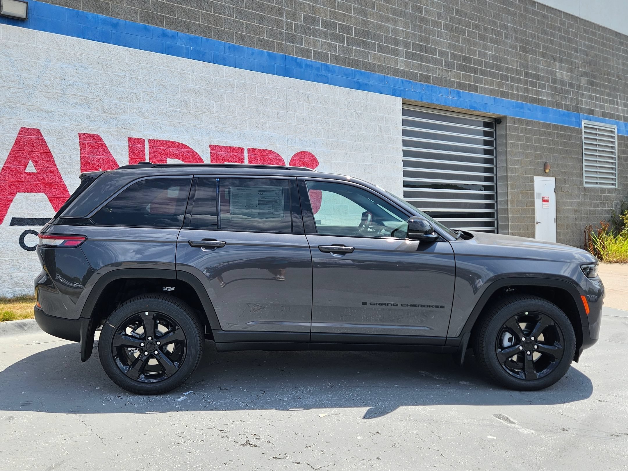New 2026 Baltic Gray Metallic Clearcoat Jeep Limited image 8