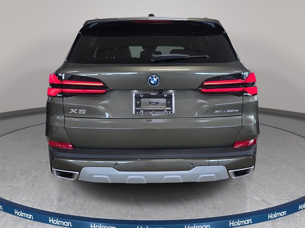 New 2026 Manhattan Green Metallic BMW xDrive50e image 6