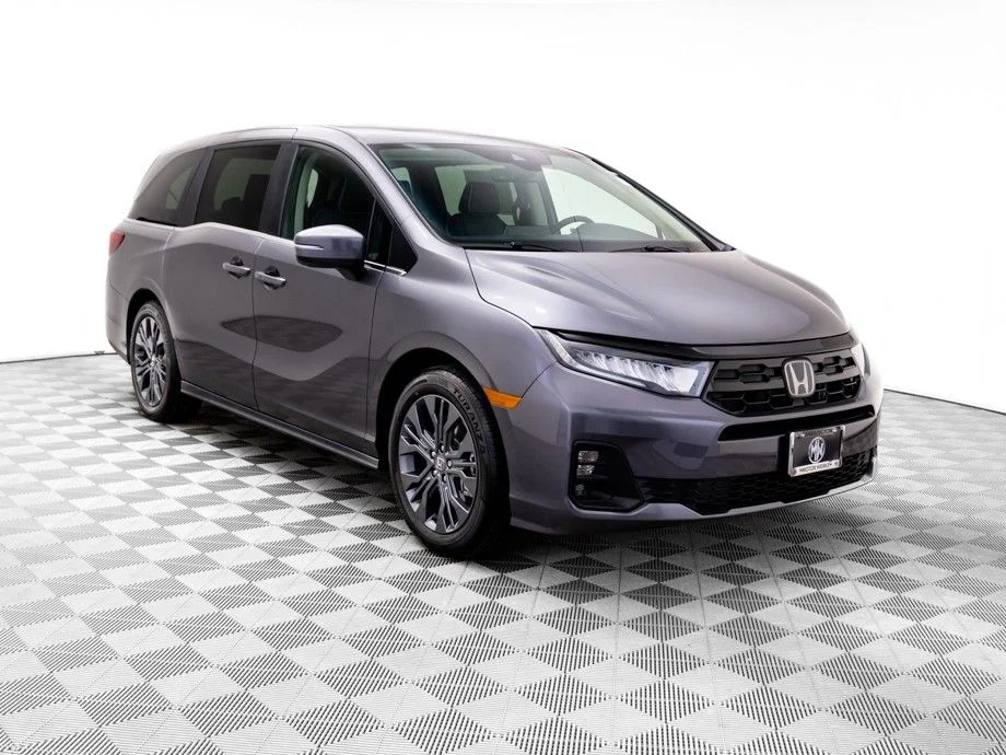 New 2026 Gray Honda Touring image 8