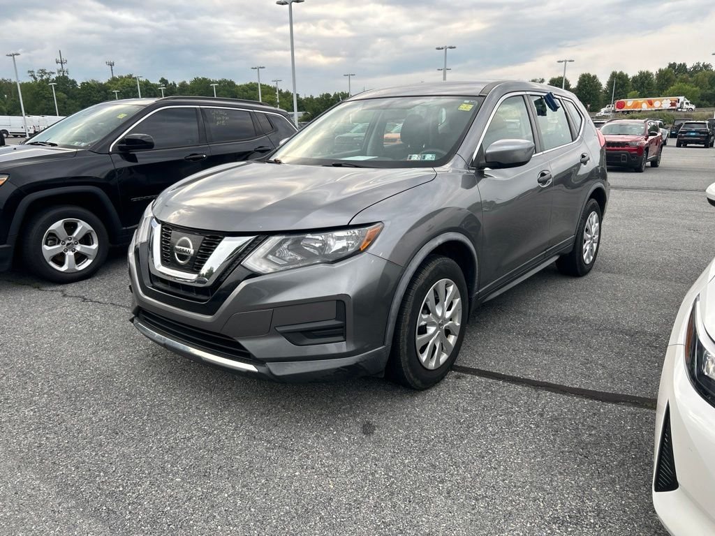 Used 2017 Gray Nissan S image 1